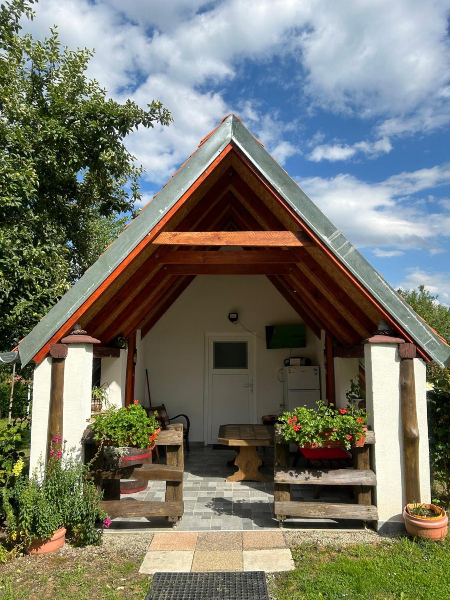 Camping Lukac 쿠티나 외부 사진